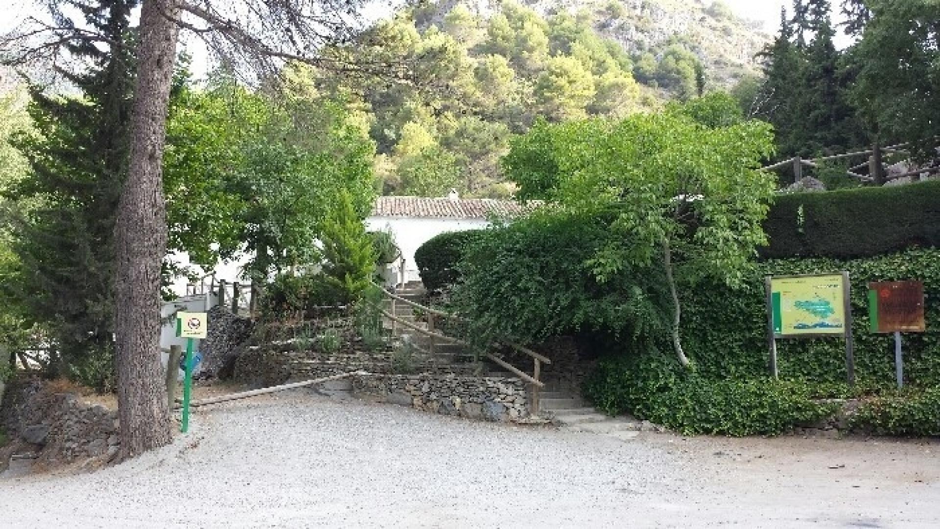 Dag 7 - Wandelvakantie Andalusi&euml;, C&oacute;mpeta en Granada